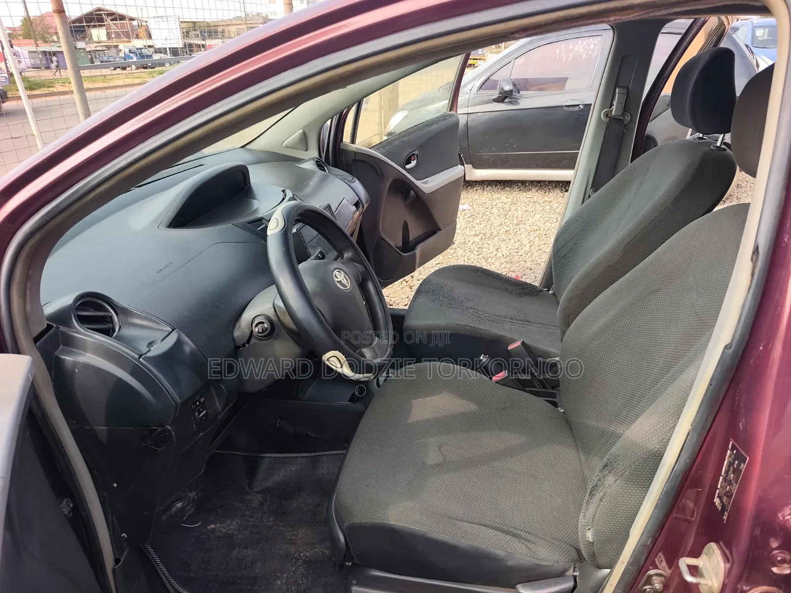 Toyota Vitz 2010 Burgundy