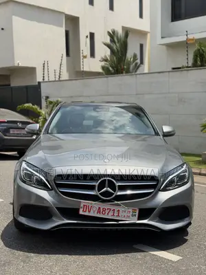 Mercedes-Benz C300 Luxury Sedan RWD (2.0L 4cyl 7A) 2016 Gray