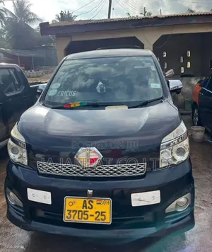 Toyota Voxy 2010 Black