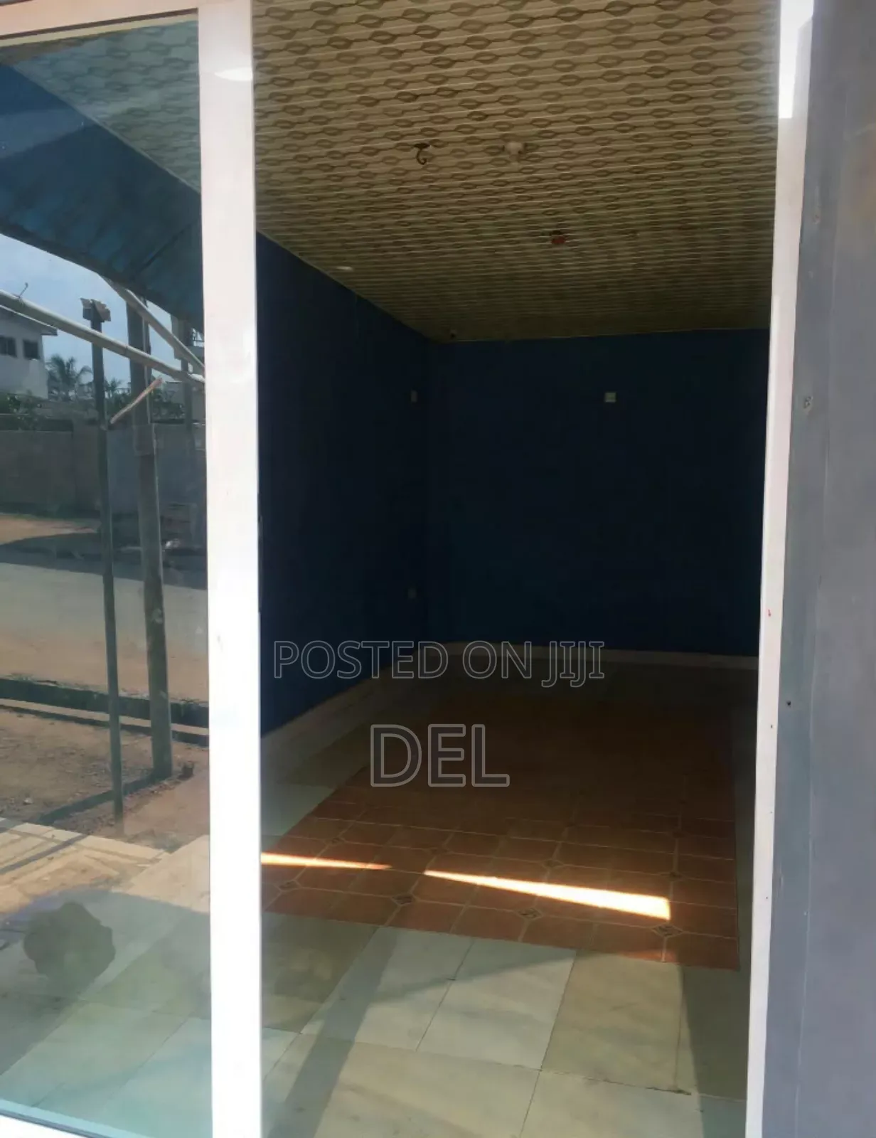 Shop for Rent