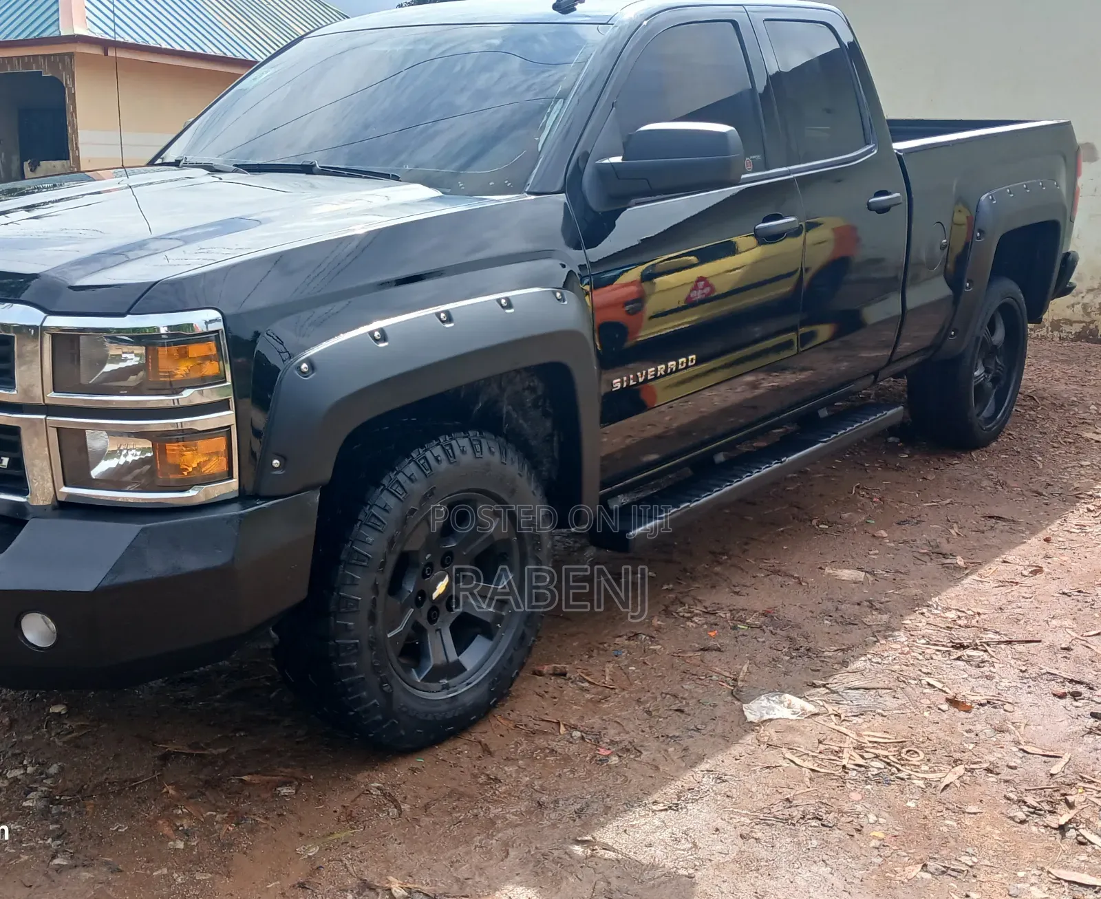 Strong Comfortable Pick Up Truck for Rent