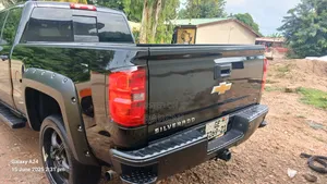 Strong Comfortable Pick Up Truck for Rent