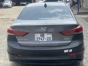 Hyundai Elantra Limited Sedan FWD (2.0L 4cyl 6A) 2017 Gray