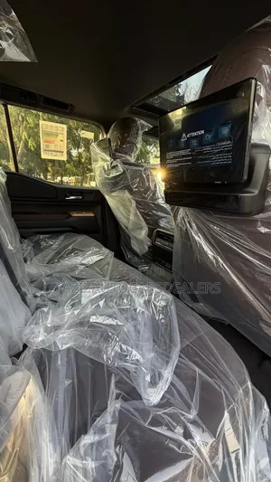 Toyota Land Cruiser Prado 2.8 2025 White