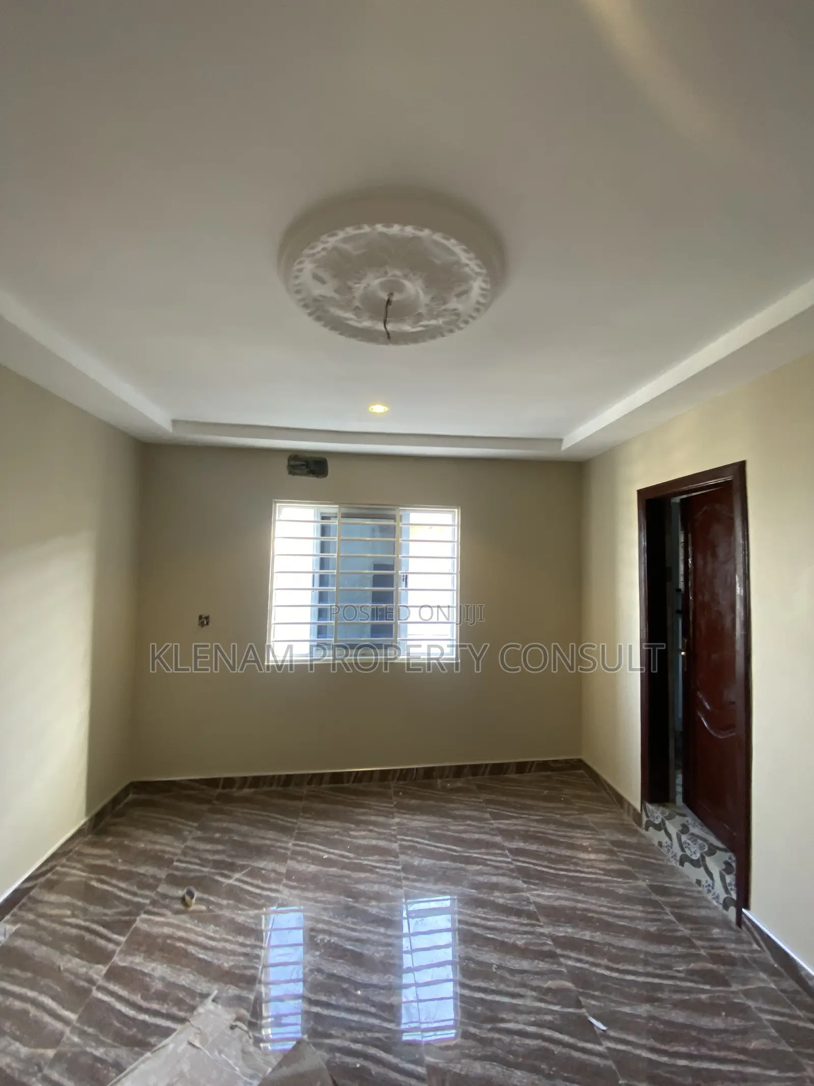 2bdrm Apartment in Zero for rent