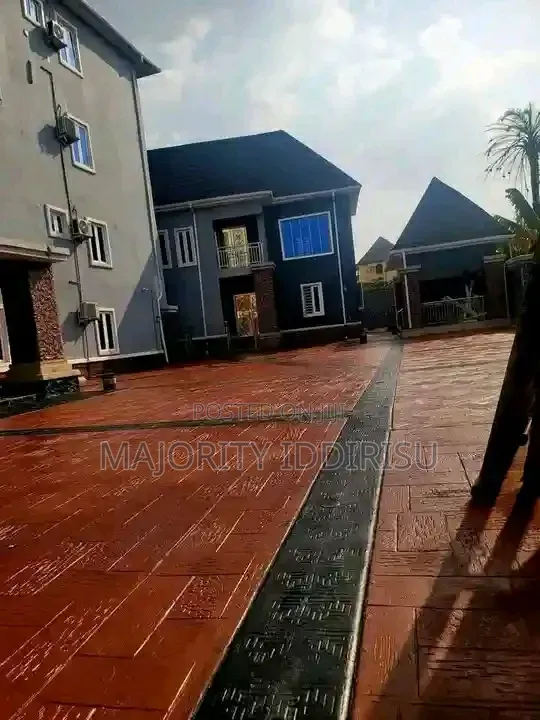 Majority Landscaping and Construction