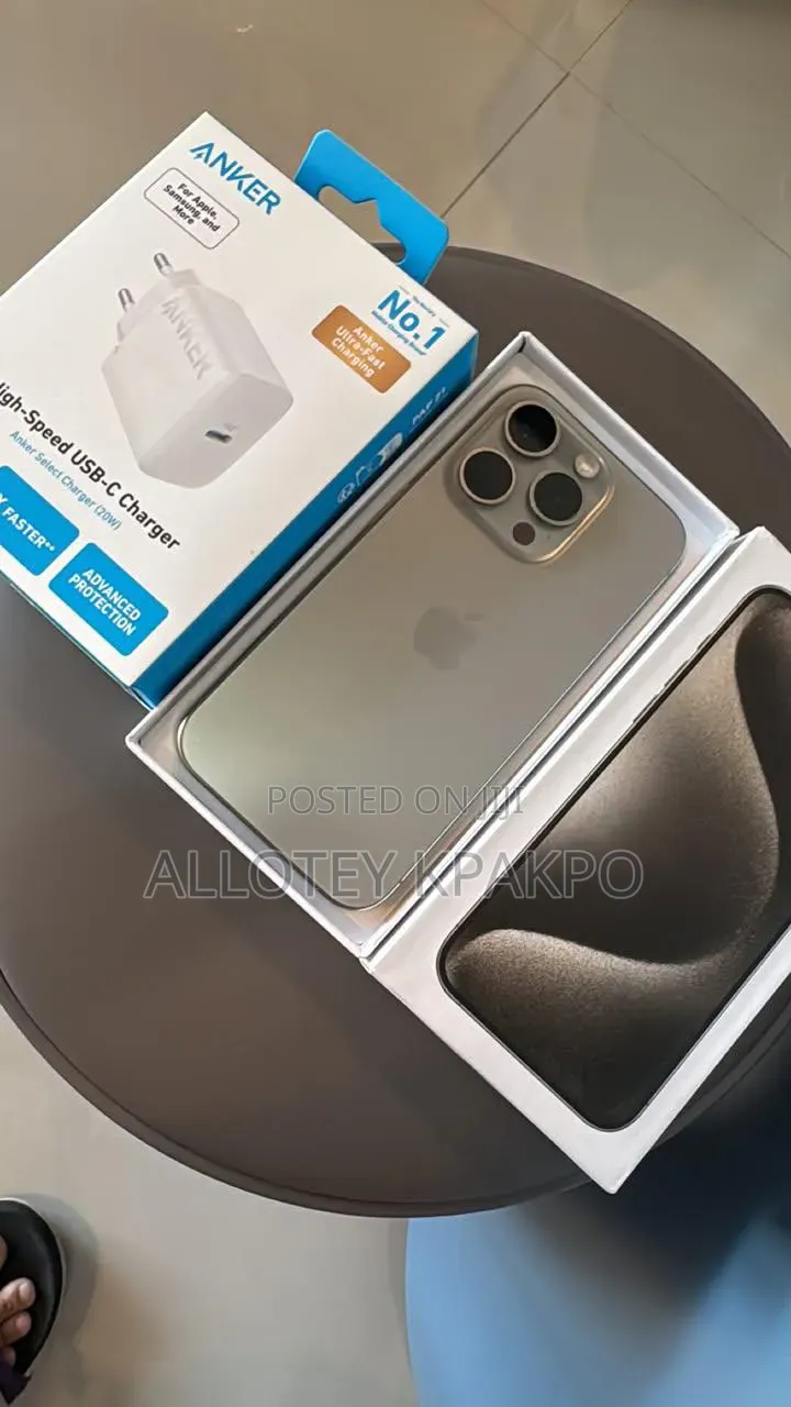 Apple iPhone 15 Pro Max 256 GB Silver