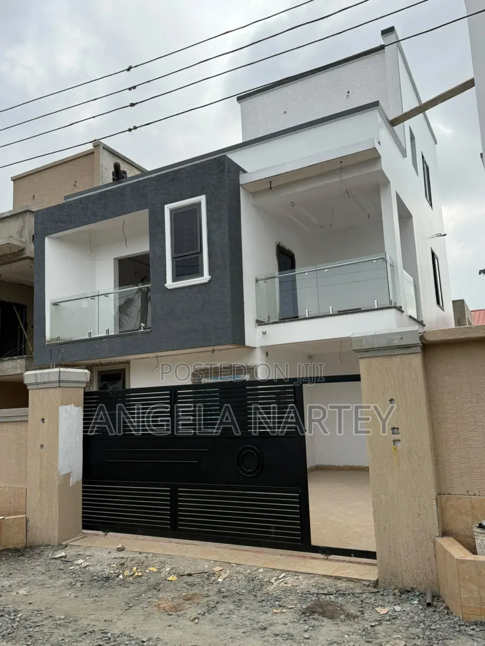 4bdrm House in Sakumono Estates, Accra Metropolitan for sale