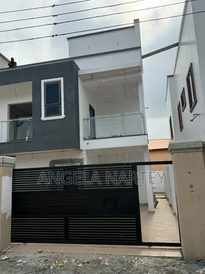 4bdrm House in Sakumono Estates, Accra Metropolitan for sale