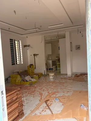 4bdrm House in Sakumono Estates, Accra Metropolitan for sale