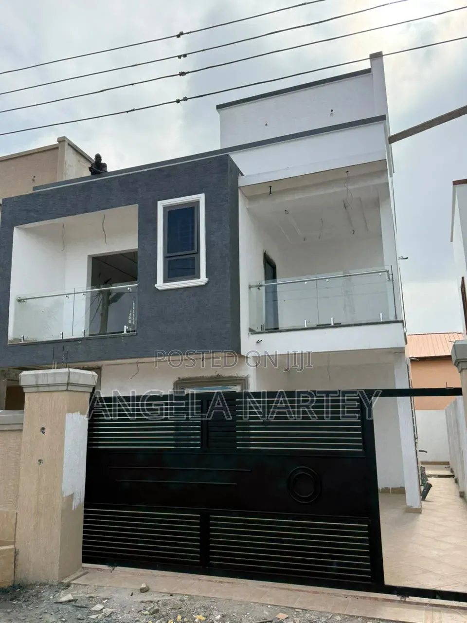 4bdrm House in Sakumono Estates, Accra Metropolitan for sale