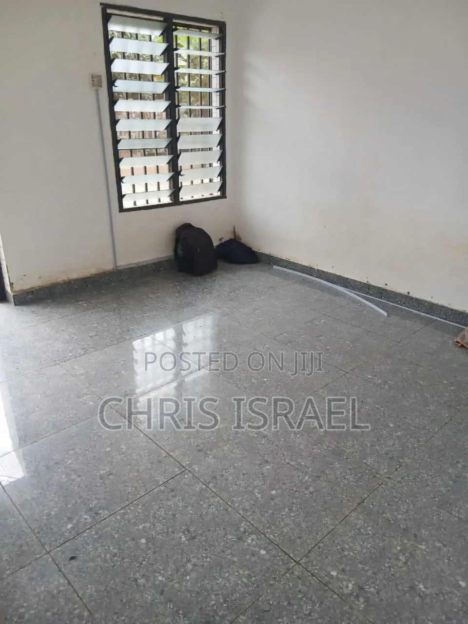 1bdrm Room & Parlour in Malejor School for rent