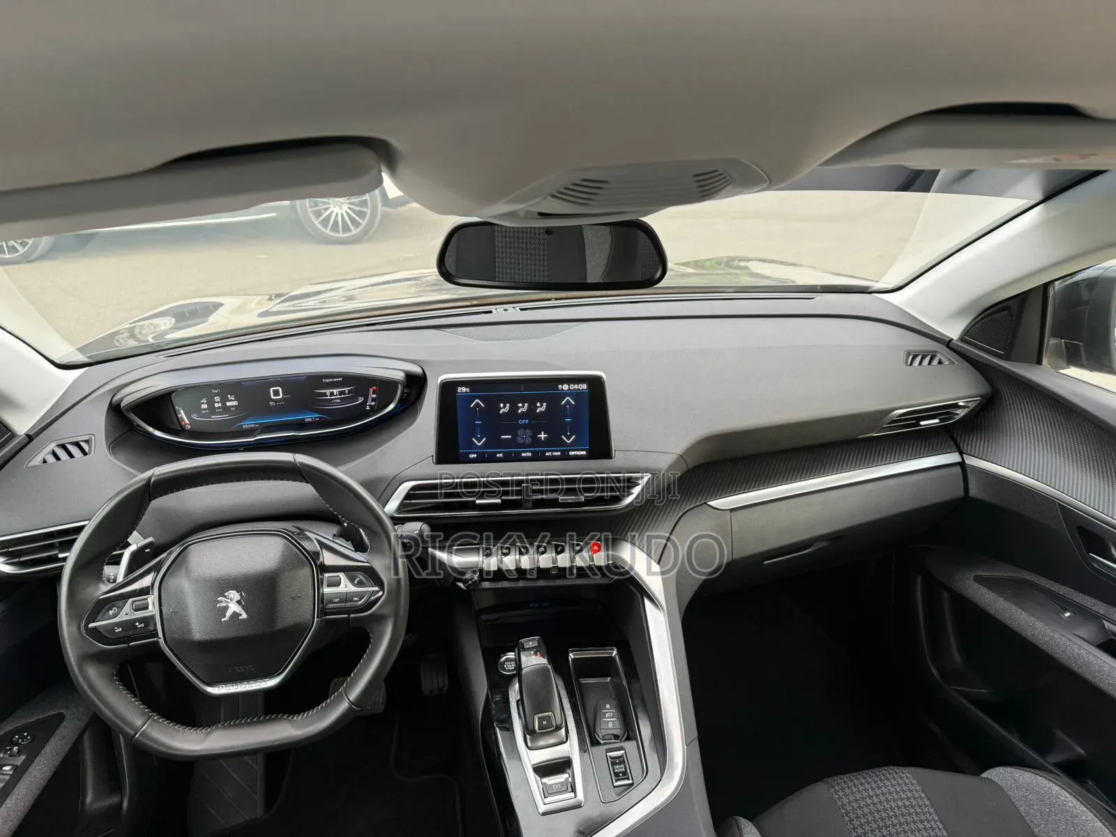 Peugeot 3008 2023 Gray