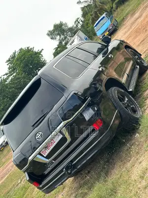 Toyota Land Cruiser 2014 Black