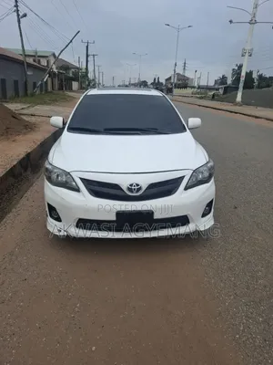 Toyota Corolla 2013 White