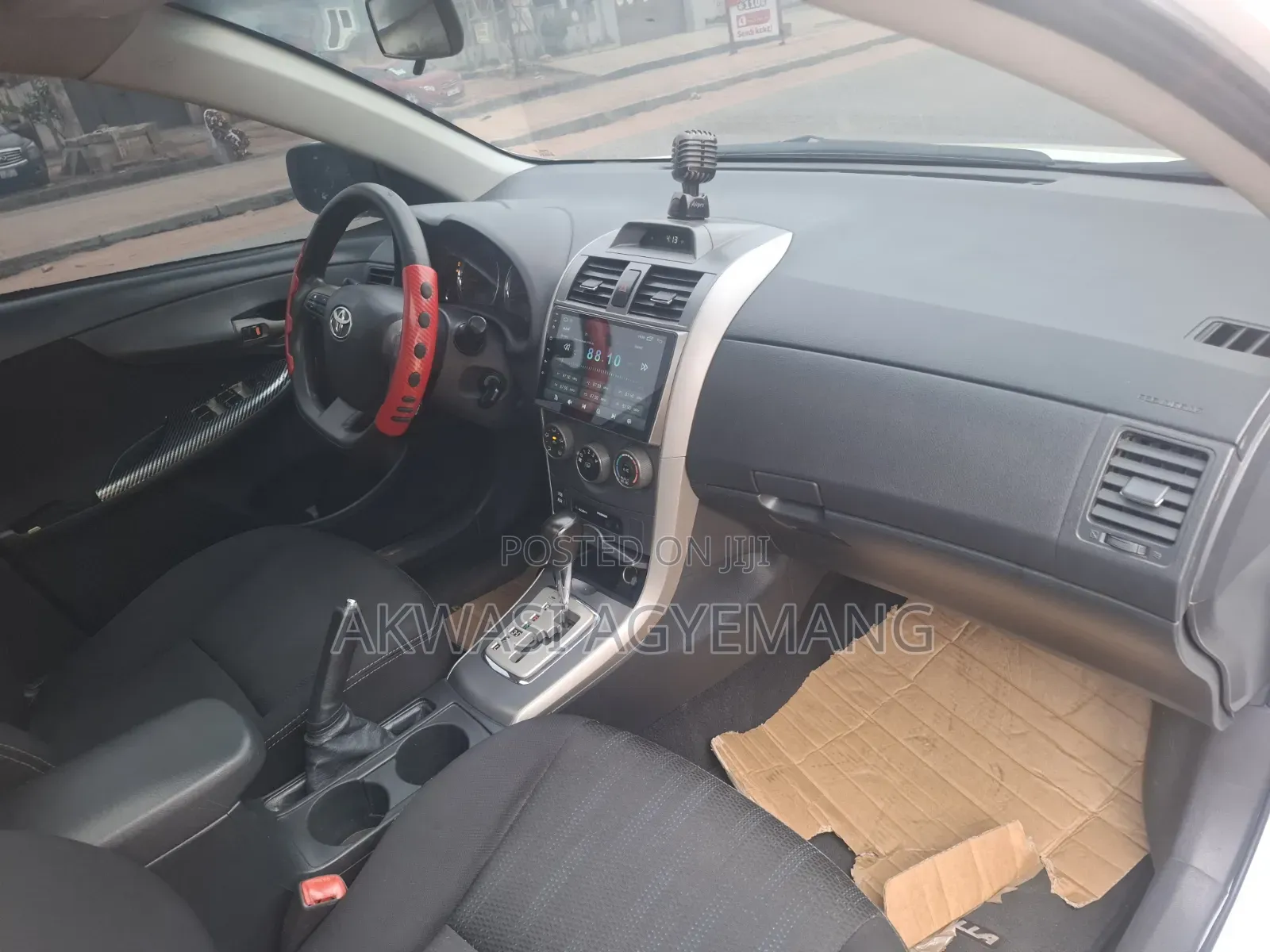 Toyota Corolla 2013 White