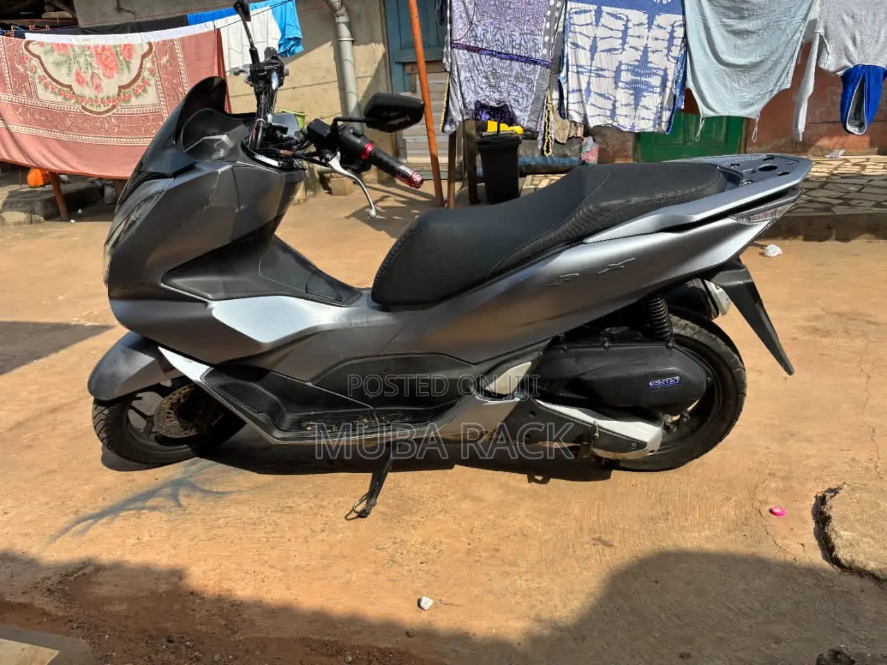 Honda 2022 Gray