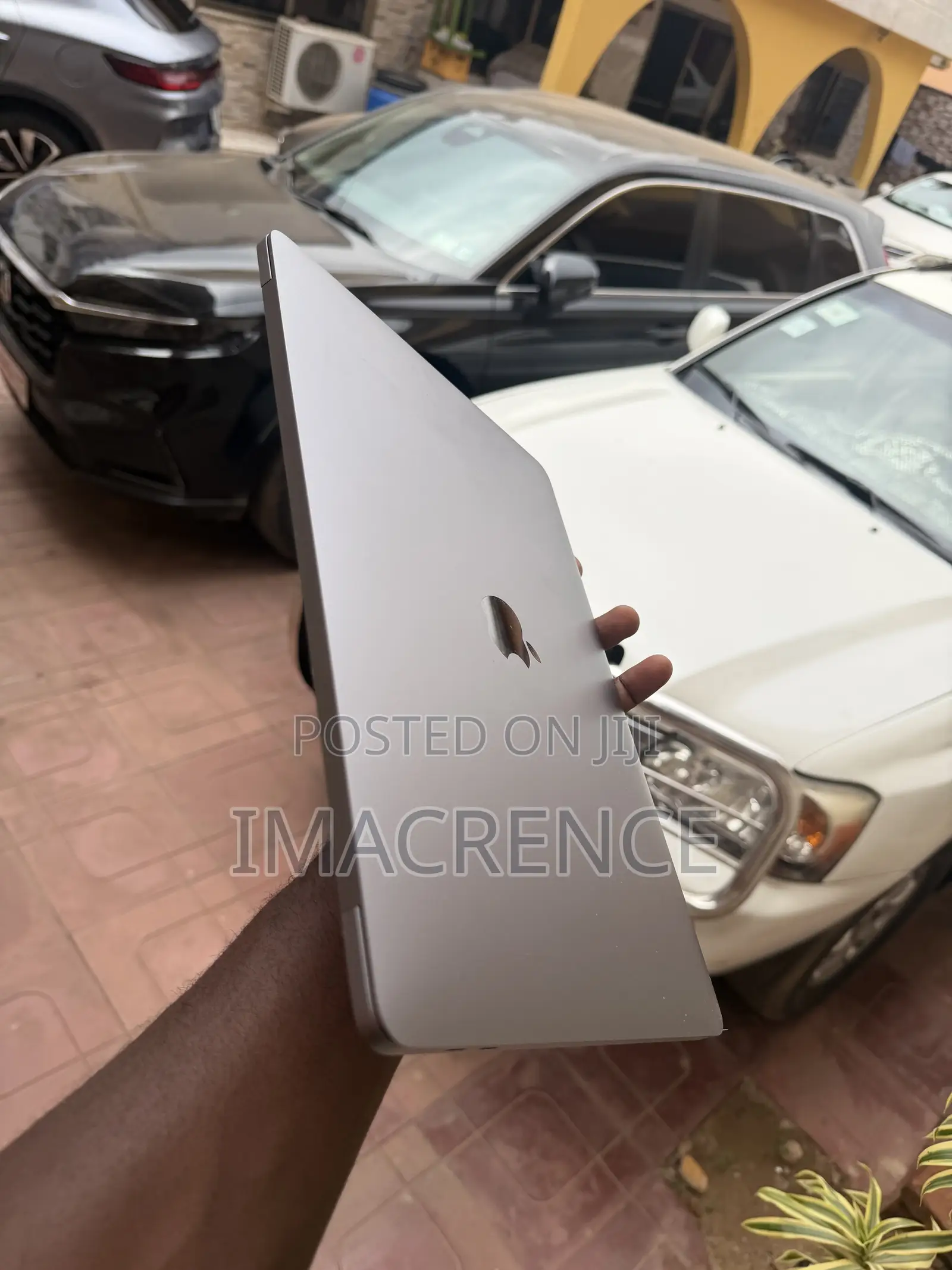 Laptop Apple MacBook Pro 2020 16GB Intel Core i5 SSD 512GB