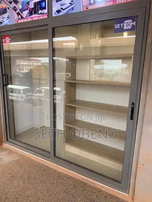 Shop for Rent at SUAME MAAKRO Opposite the Overhead