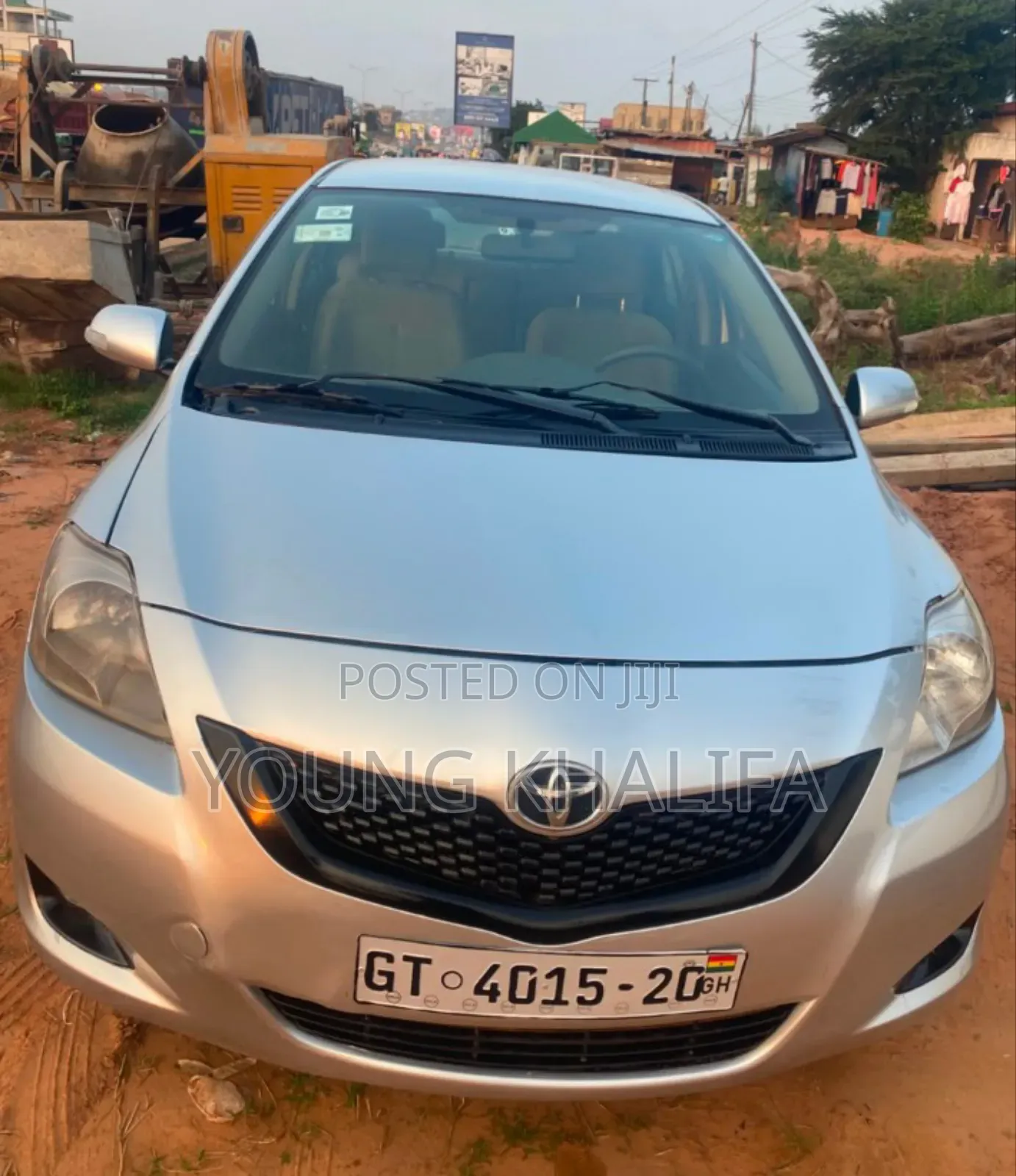 Toyota Belta 2010 Silver