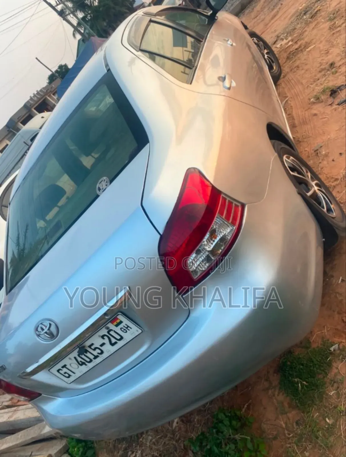 Toyota Belta 2010 Silver