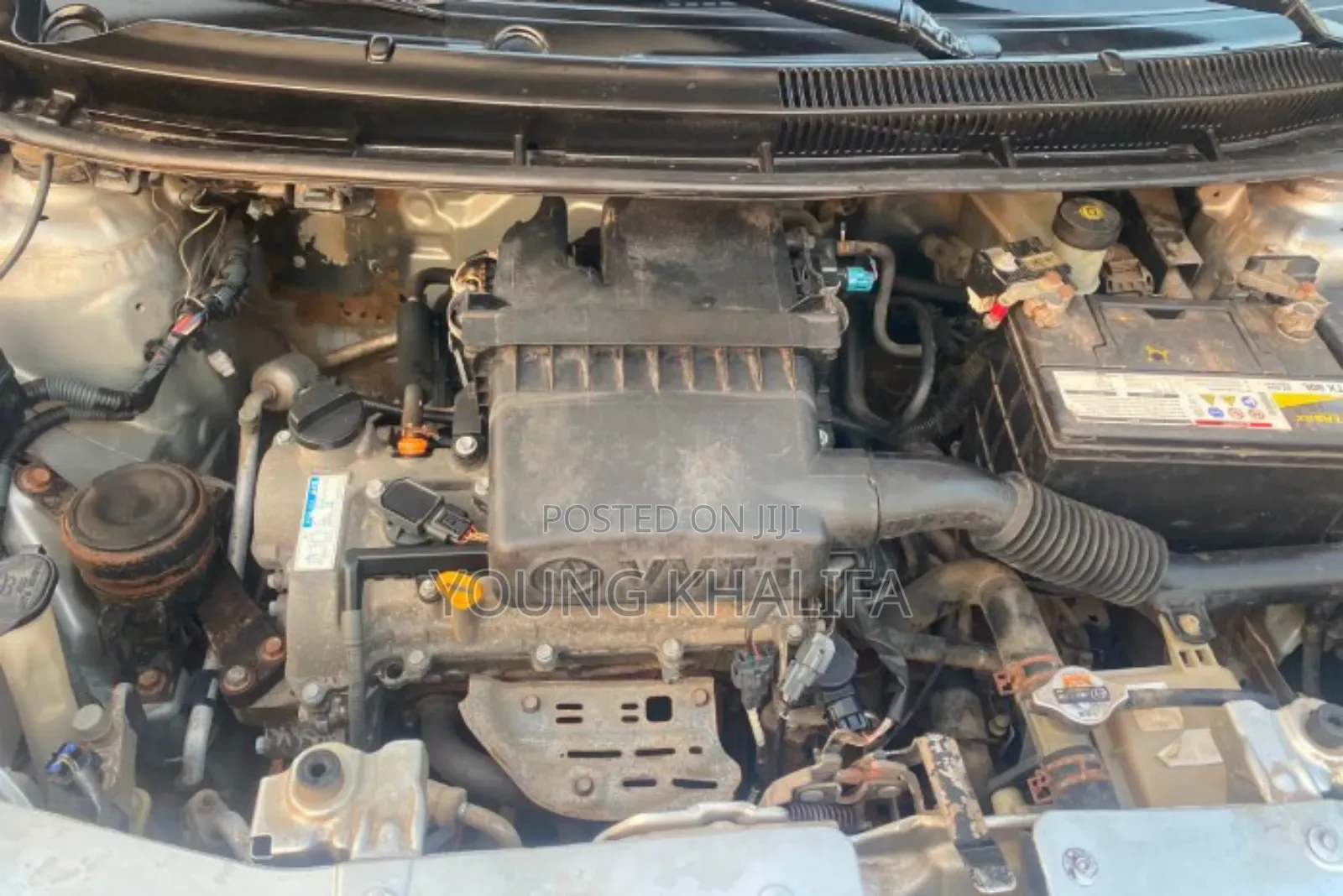 Toyota Belta 2010 Silver