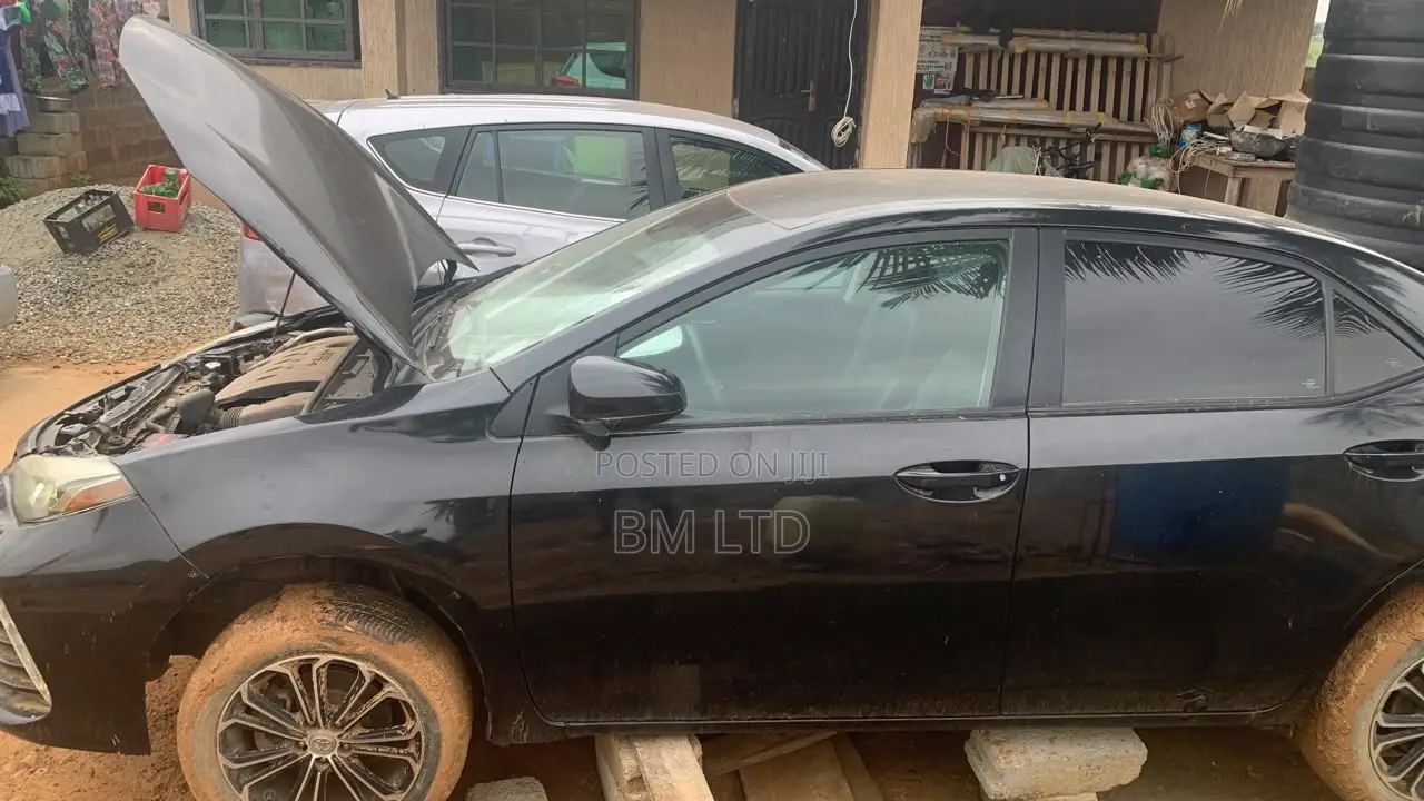 Toyota Corolla 2018 Black