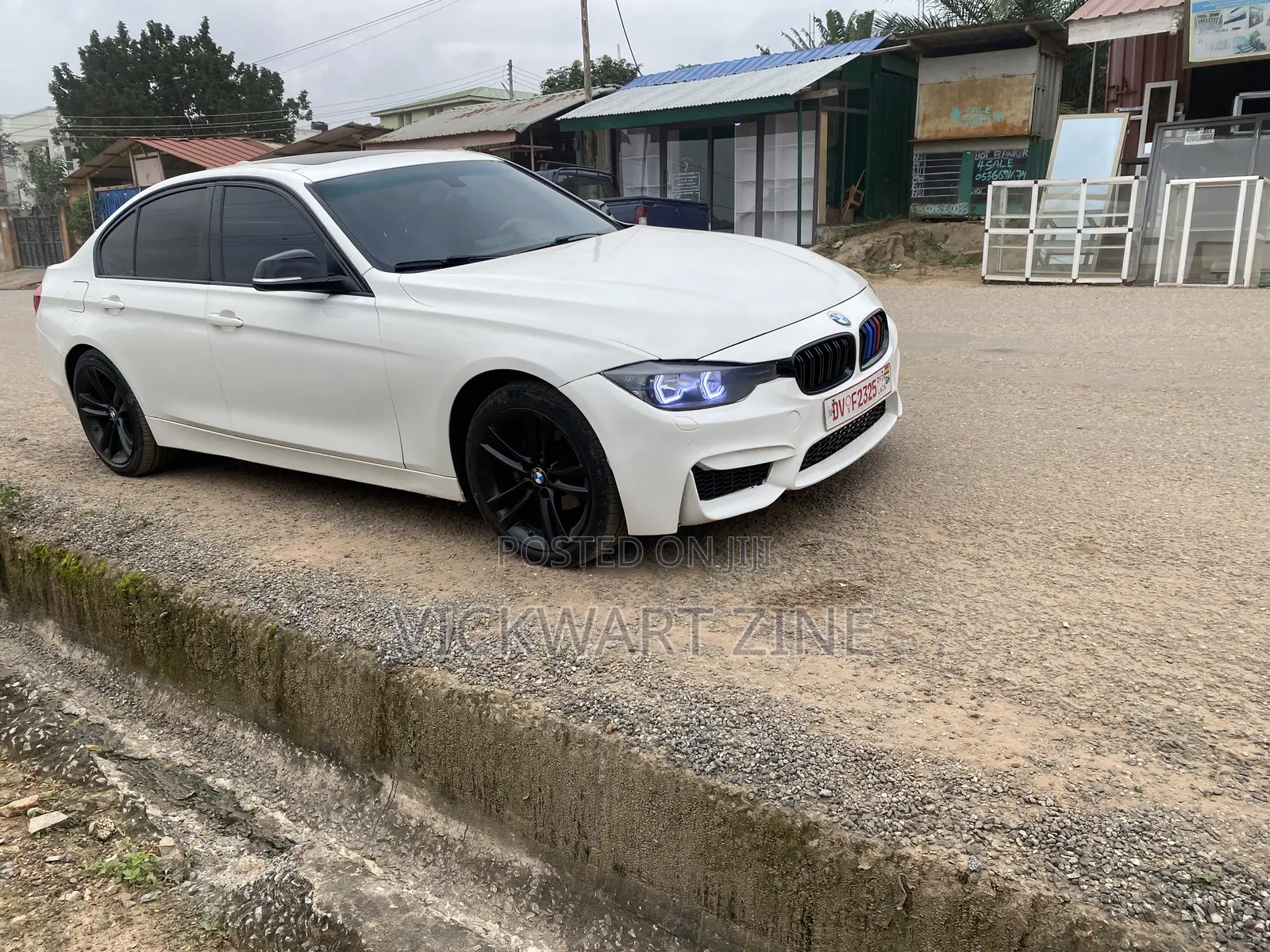 BMW 320i 2016 White