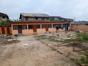 8bdrm Block of Flats in Washing Bay, Blue Kiosk for sale