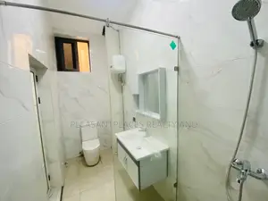 2bdrm Apartment in Pleasantplaces And, Abelemkpe for rent