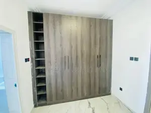 2bdrm Apartment in Pleasantplaces And, Abelemkpe for rent