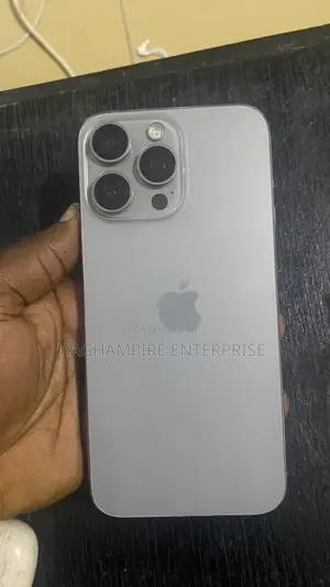 Apple iPhone 15 Pro Max 256 GB Gray