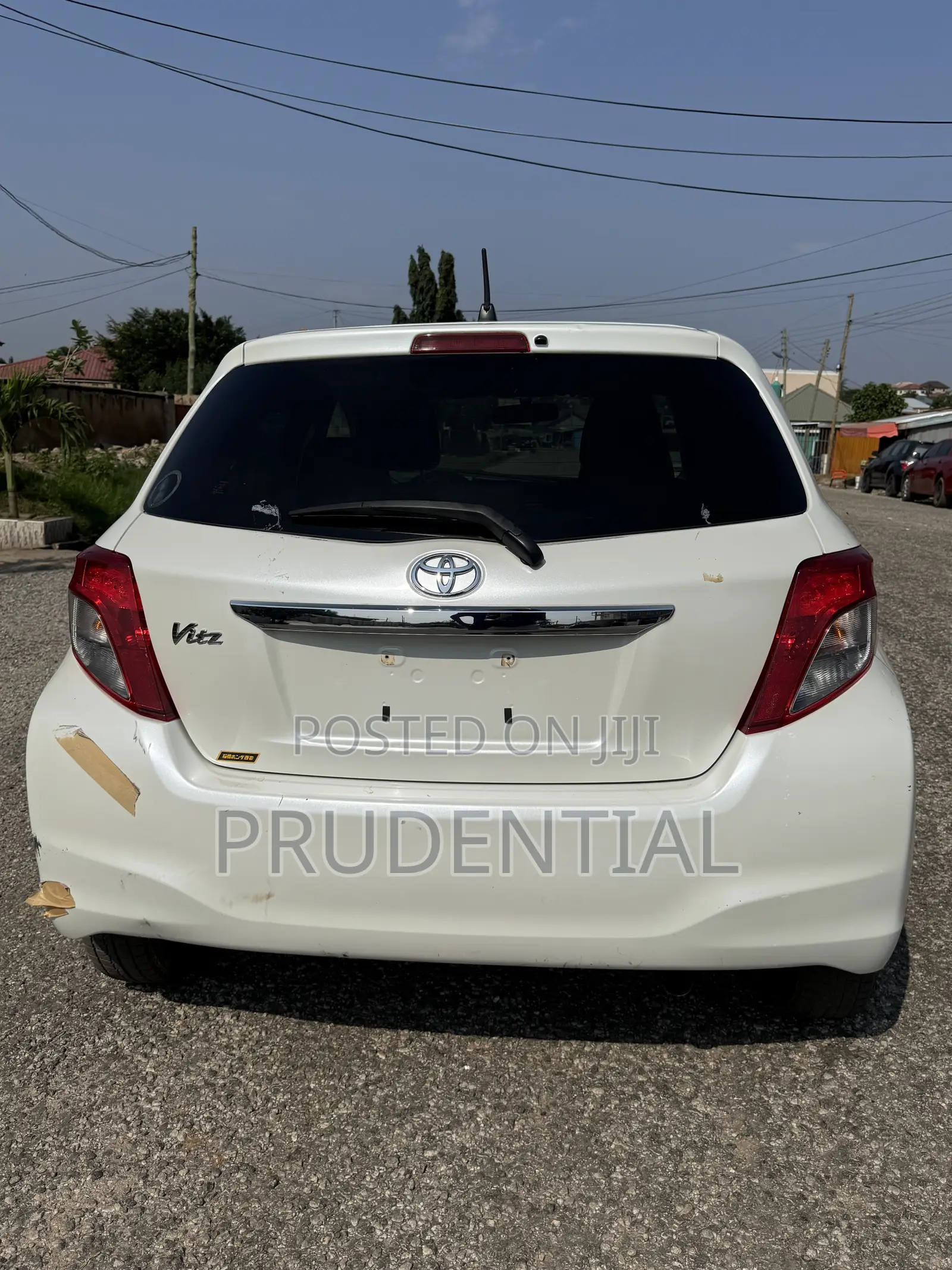 Toyota Vitz 2014 White