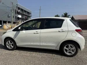 Toyota Vitz 2014 White