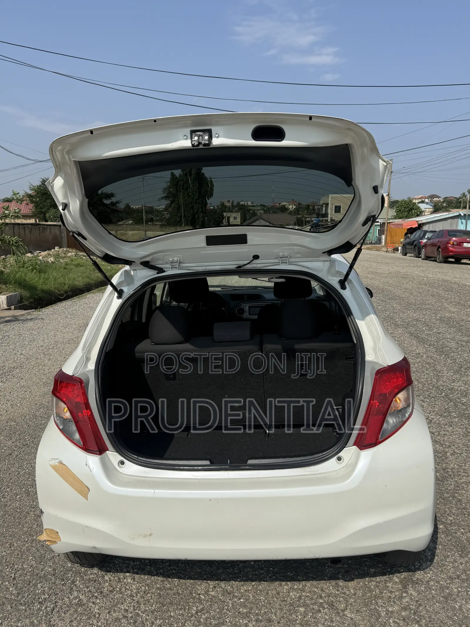 Toyota Vitz 2014 White