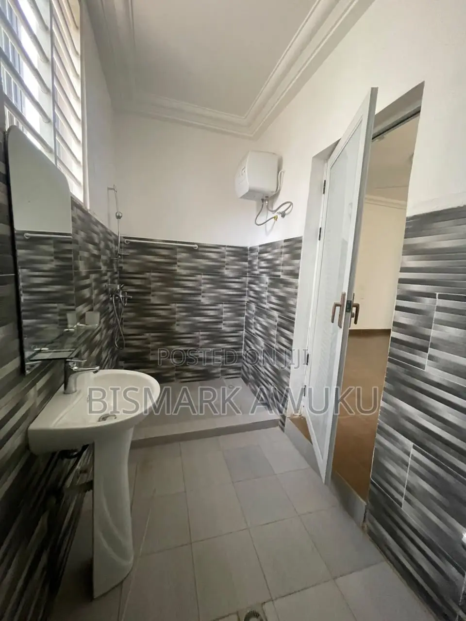 4bdrm House in East Legon for rent