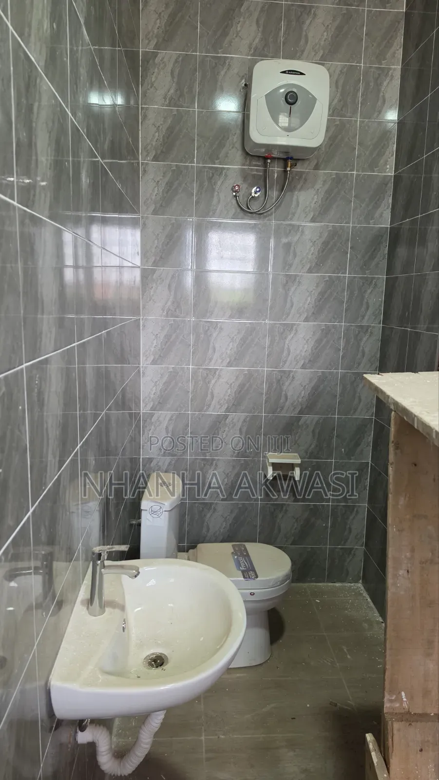 2bdrm Apartment in Klagon, Sakumono for rent