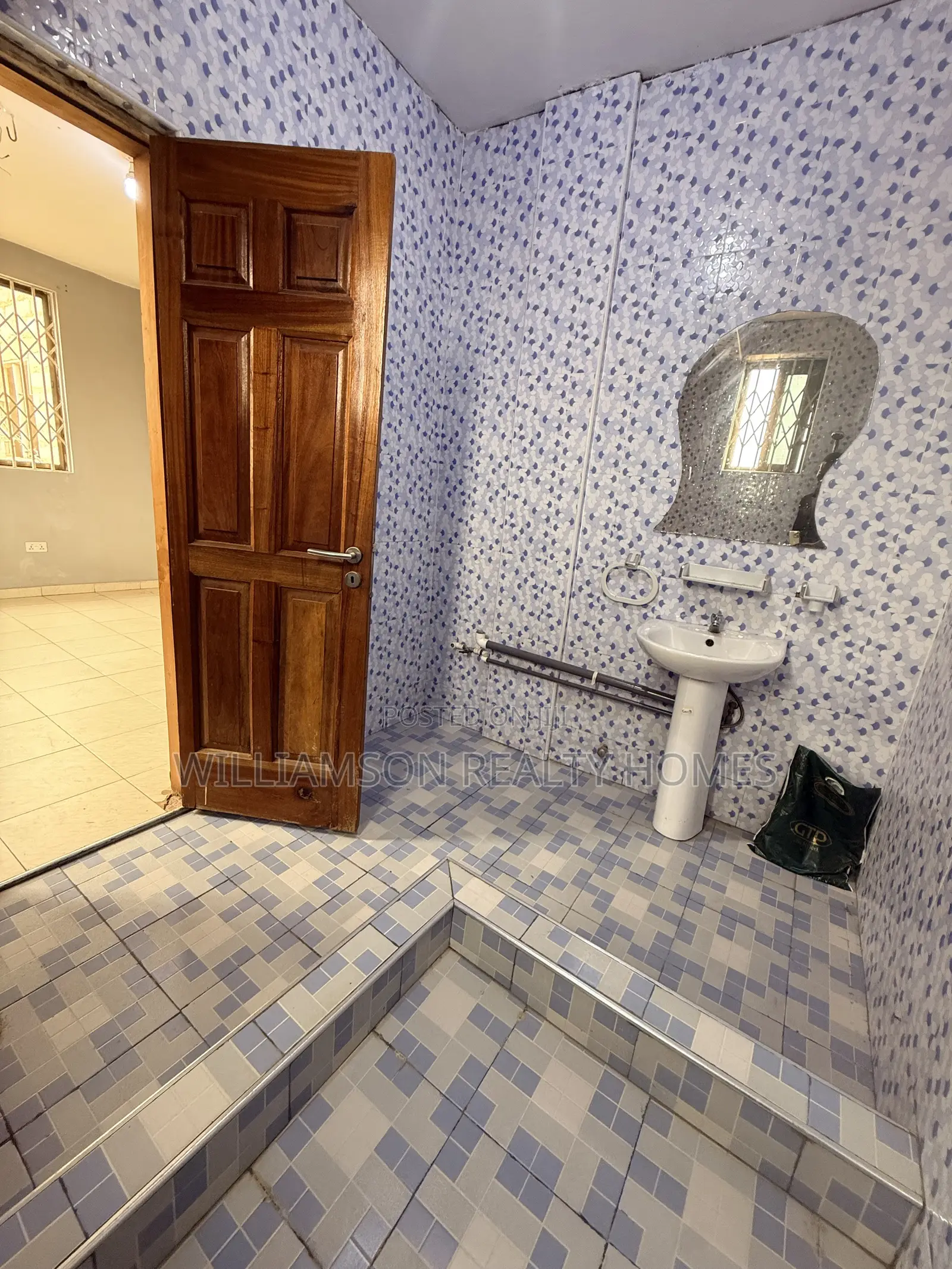 1bdrm Apartment in Hfc Estate Area, Spintex for rent