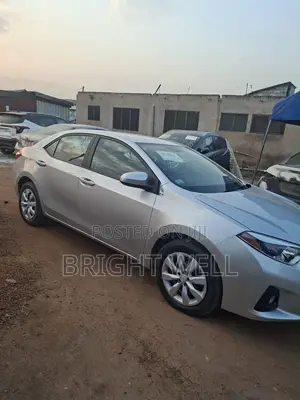Toyota Corolla LE 4dr Sedan (1.8L 4cyl CVT) 2016 Gray
