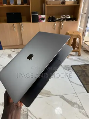 Laptop Apple MacBook Pro 2020 8GB Intel Core i5 SSD 256GB
