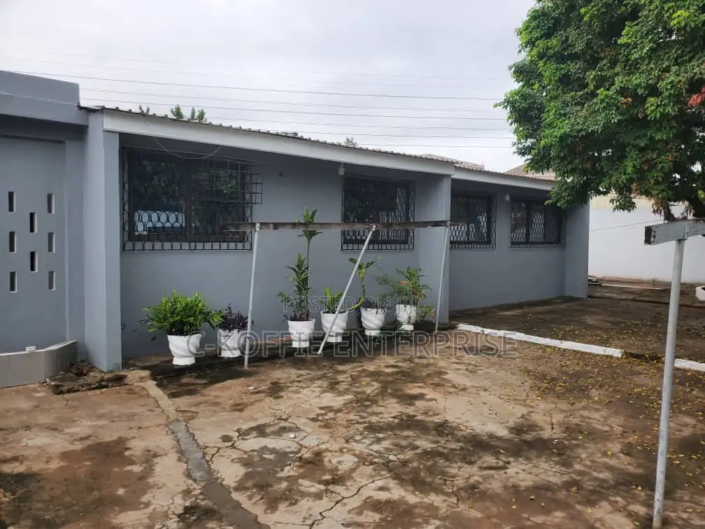 4bdrm House in North Kaneshie for rent