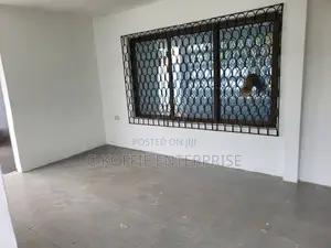 4bdrm House in North Kaneshie for rent
