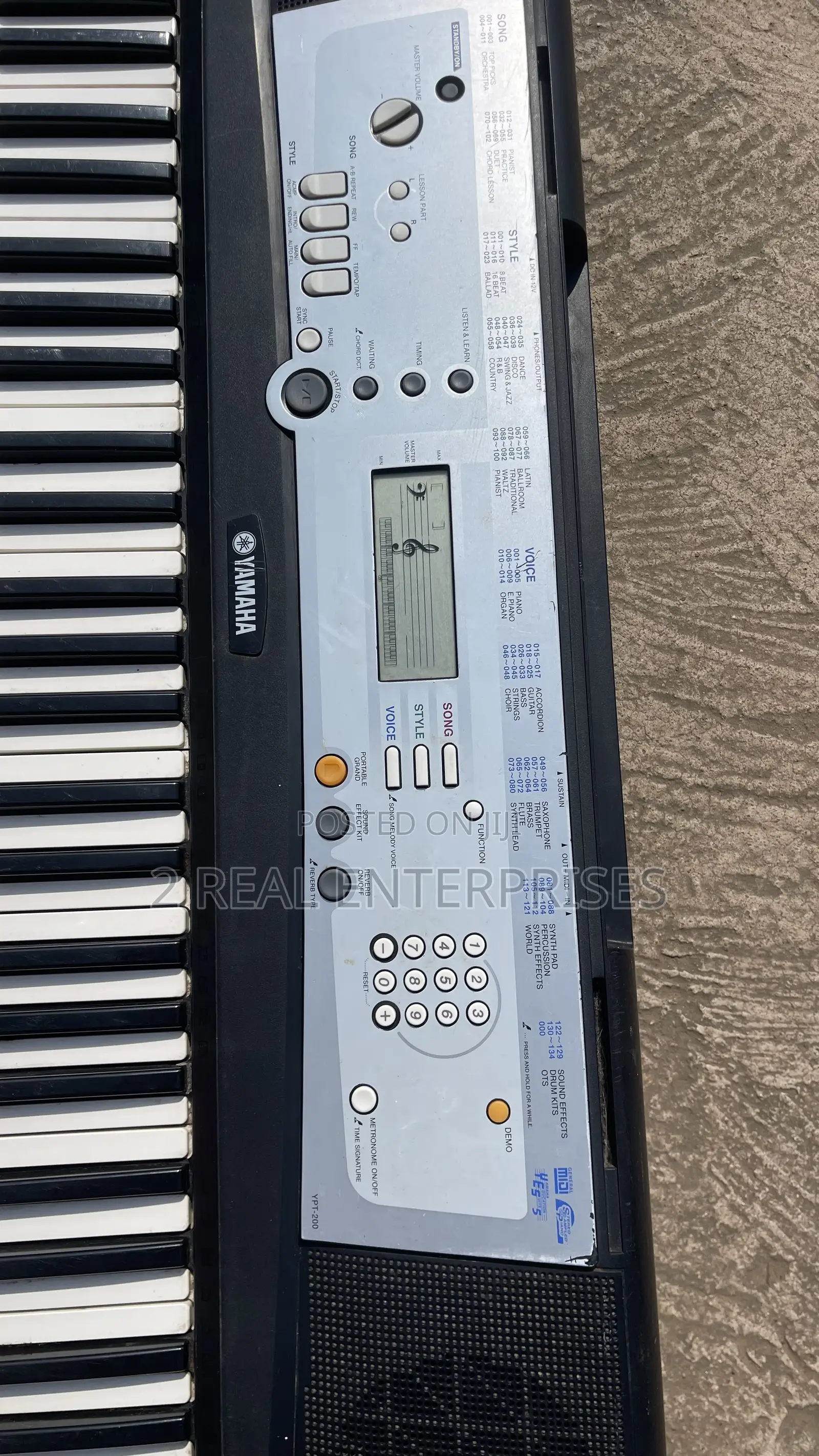 Yamaha YPT-200 Keyboard