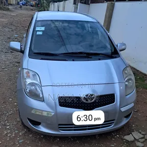 Toyota Yaris 2009 Silver
