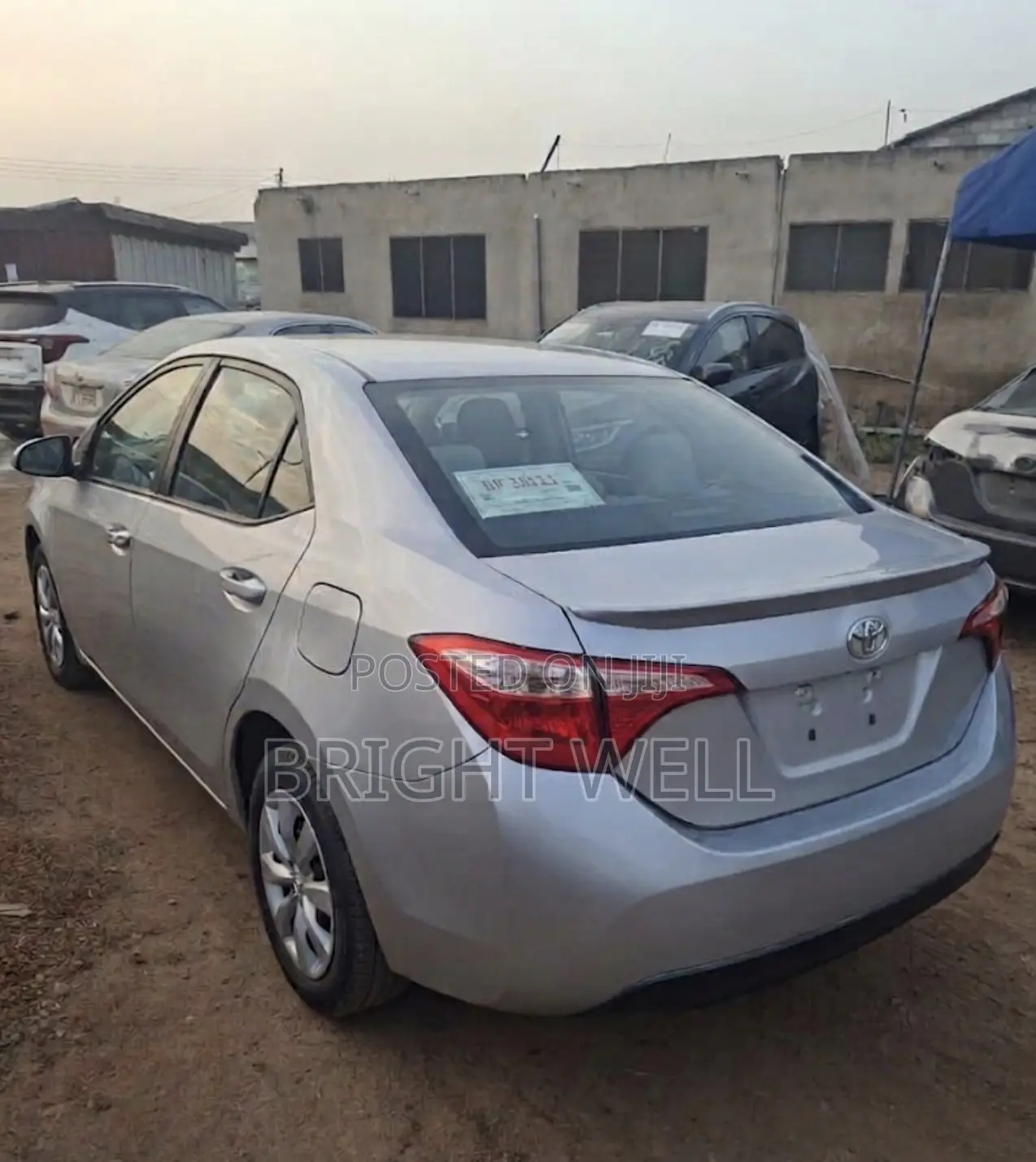 Toyota Corolla LE 4dr Sedan (1.8L 4cyl CVT) 2016 Gray