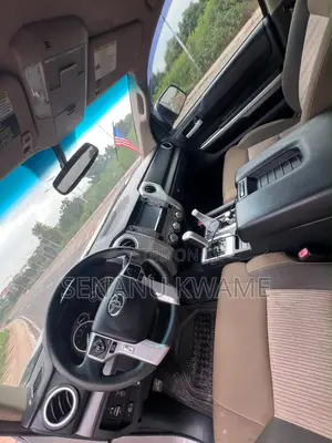Toyota Tundra 2016 Silver