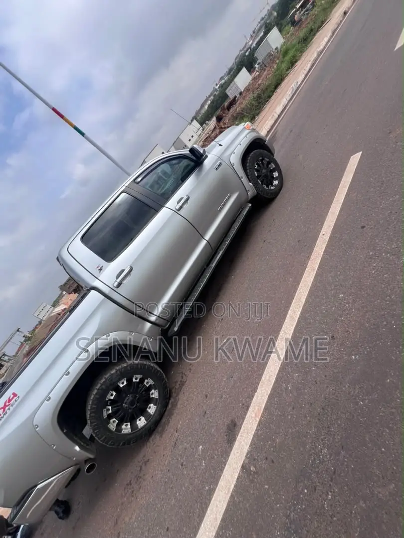 Toyota Tundra 2016 Silver
