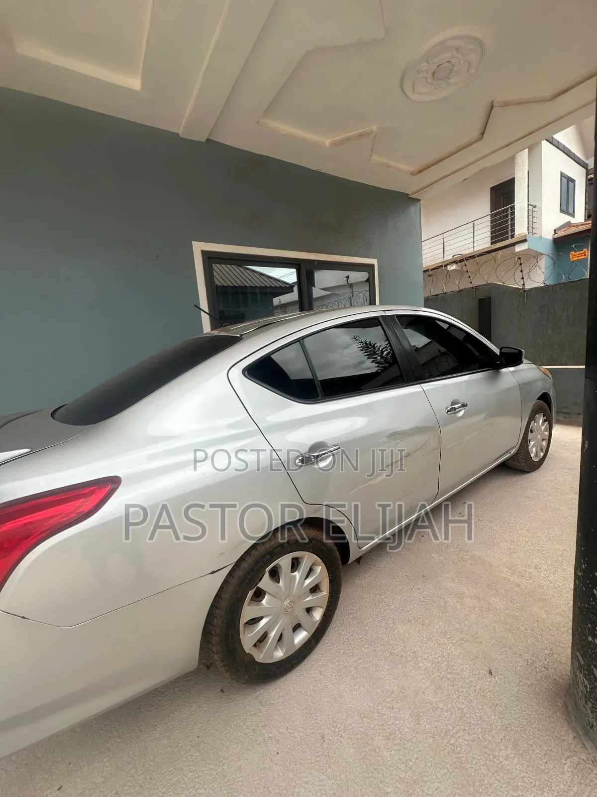 Nissan Versa 2017 Silver