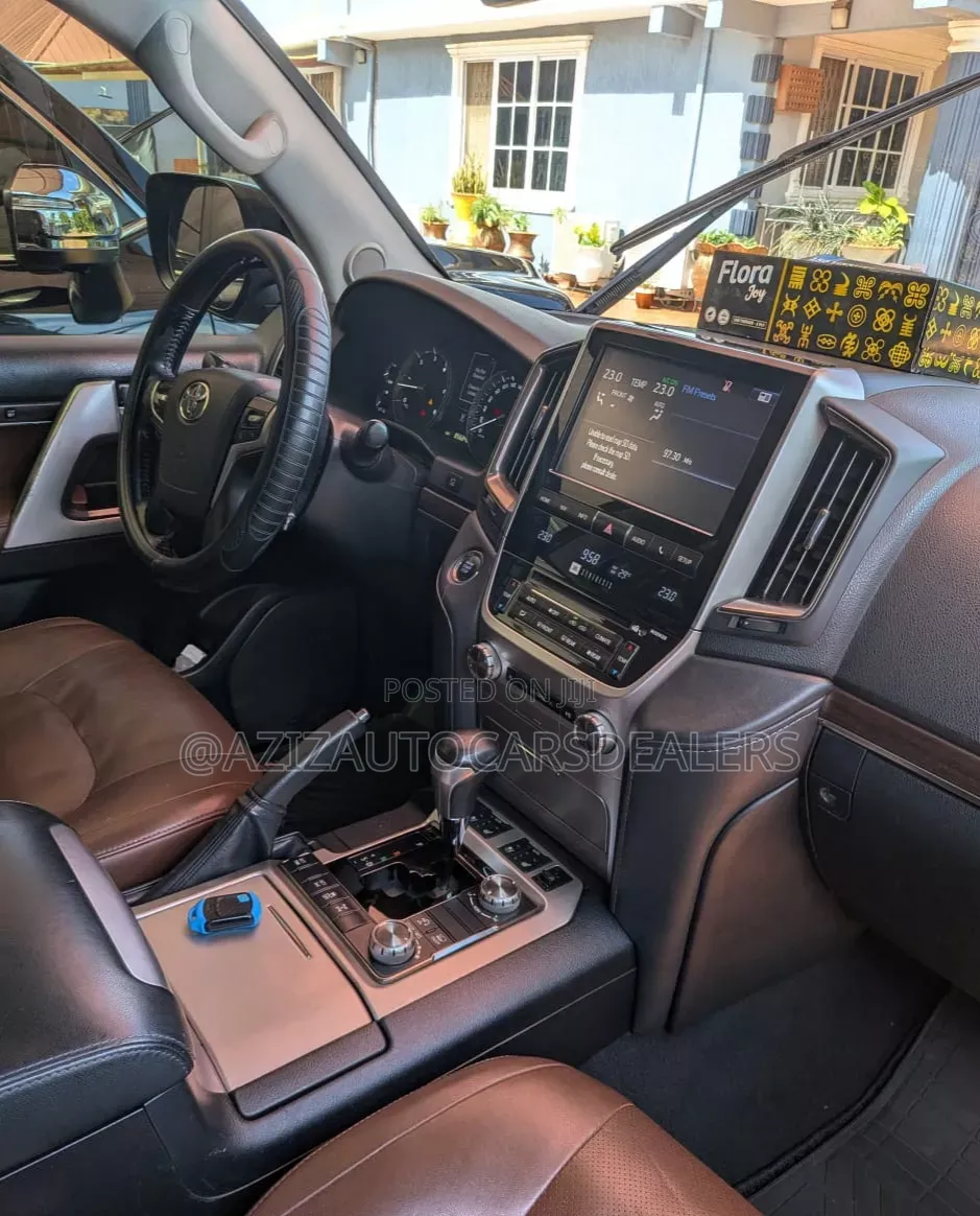 Toyota Land Cruiser 2019 Black