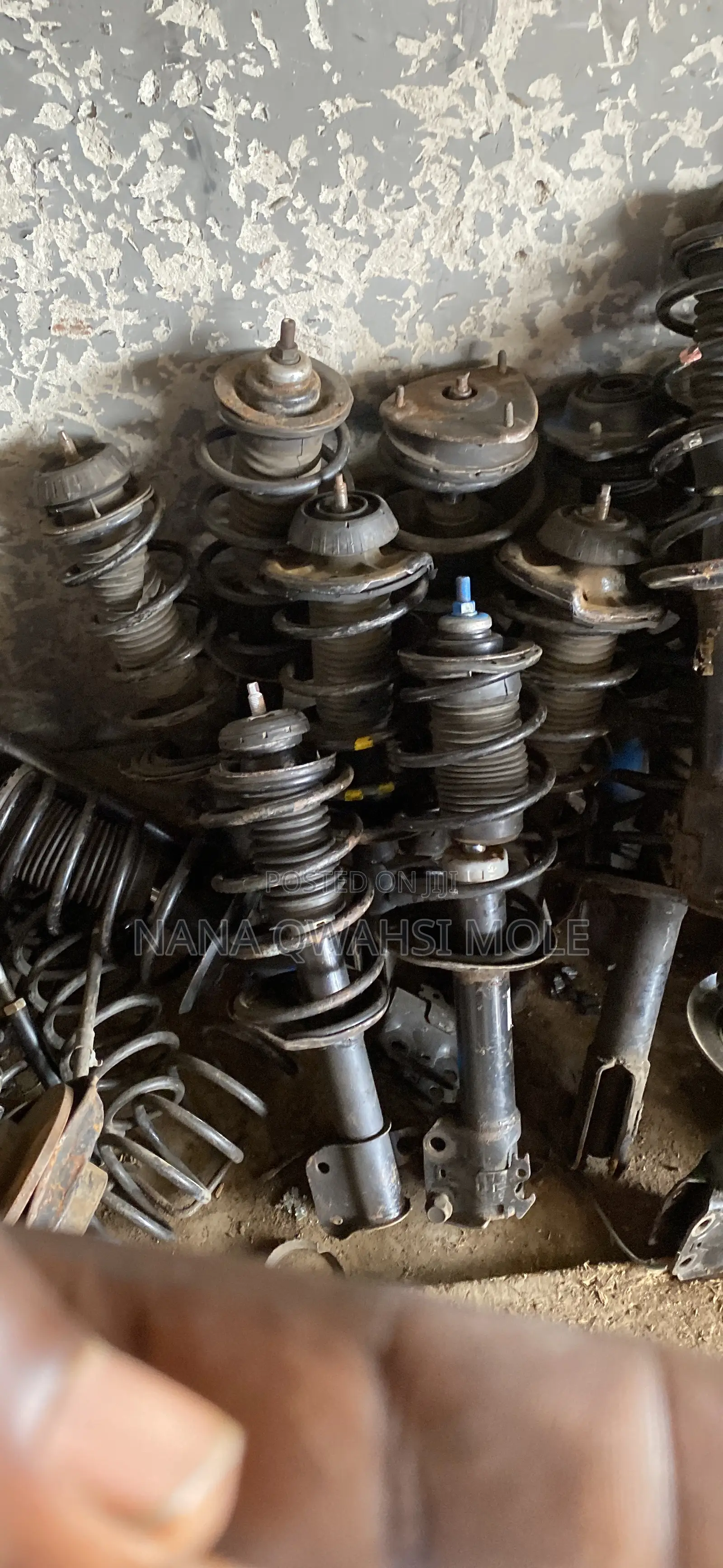 Toyota Vitz Front Shocks